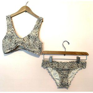 HOLLISTER BIKINI TOP X-SMALL BOTTOM SMALL ANIMAL PRINT!